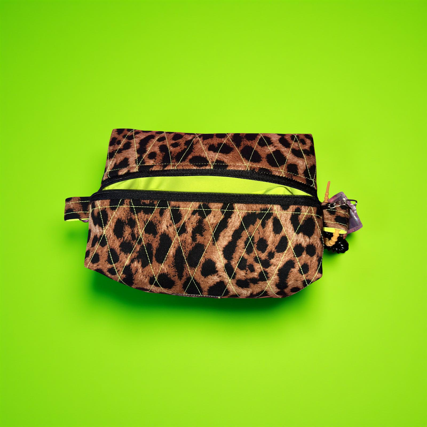 Necessaire Onça Neon